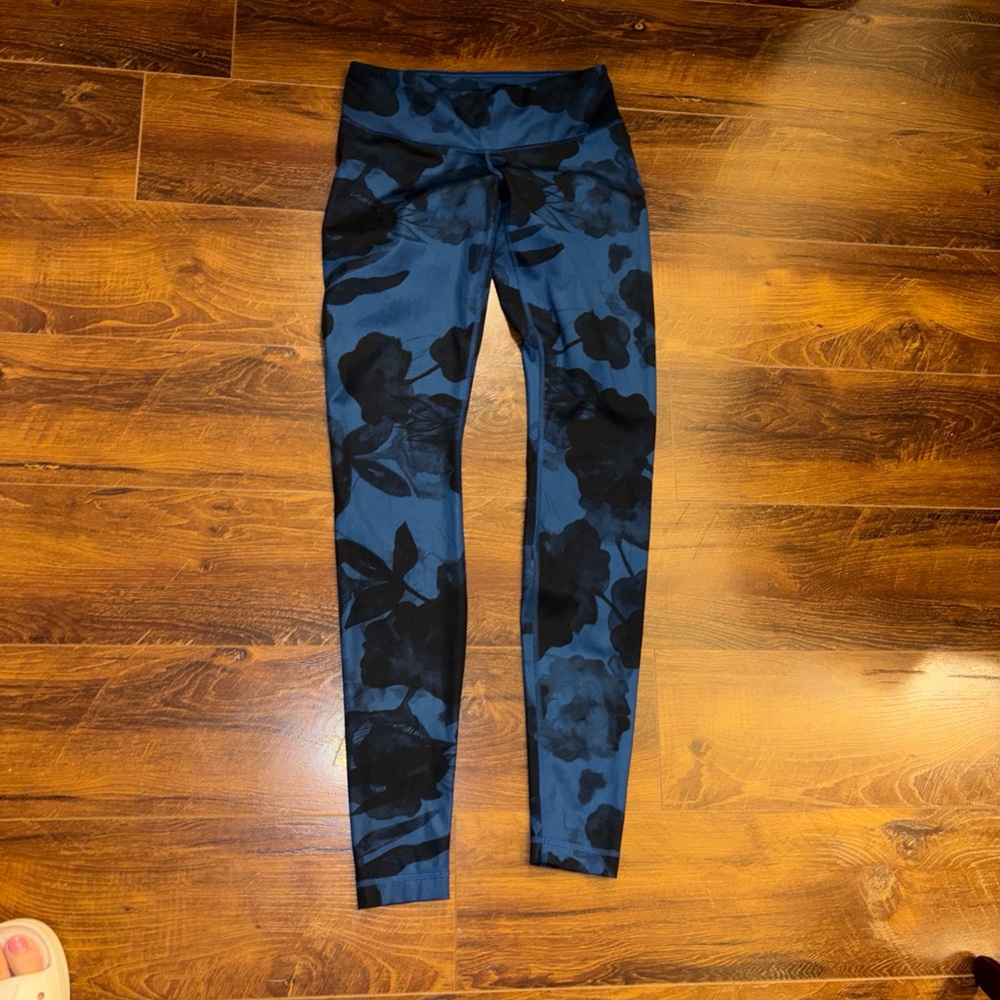 Lululemon Blue Floral Print High Waist Leggings Women's Activewear Pants size 4
